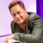 “Rejuvenesceu anos”, celebra esposa do cantor Leonardo nas redes