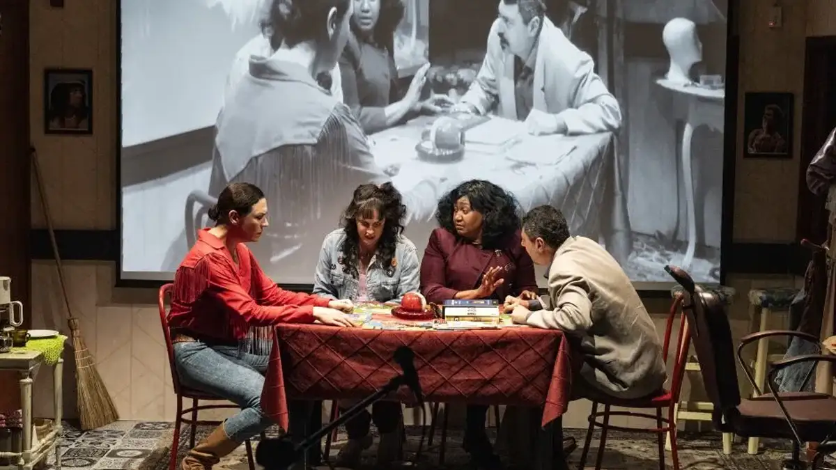 “Reparação”; Espetáculo baseado em história real dos anos 80 expõe trauma, silêncio e busca por justiça