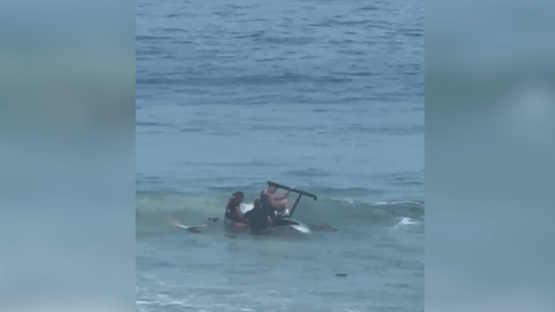 Helicóptero cai na Praia da Barra da Tijuca: saiba o que aconteceu!