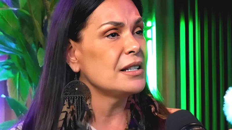 Segredos de Carolina Ferraz: Revelações surpreendentes após saída da Record