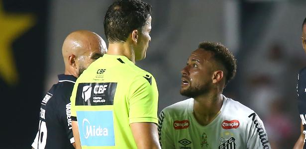 Zagueiro misógino como Neymar: 12 jogos de gancho e multa aplicada